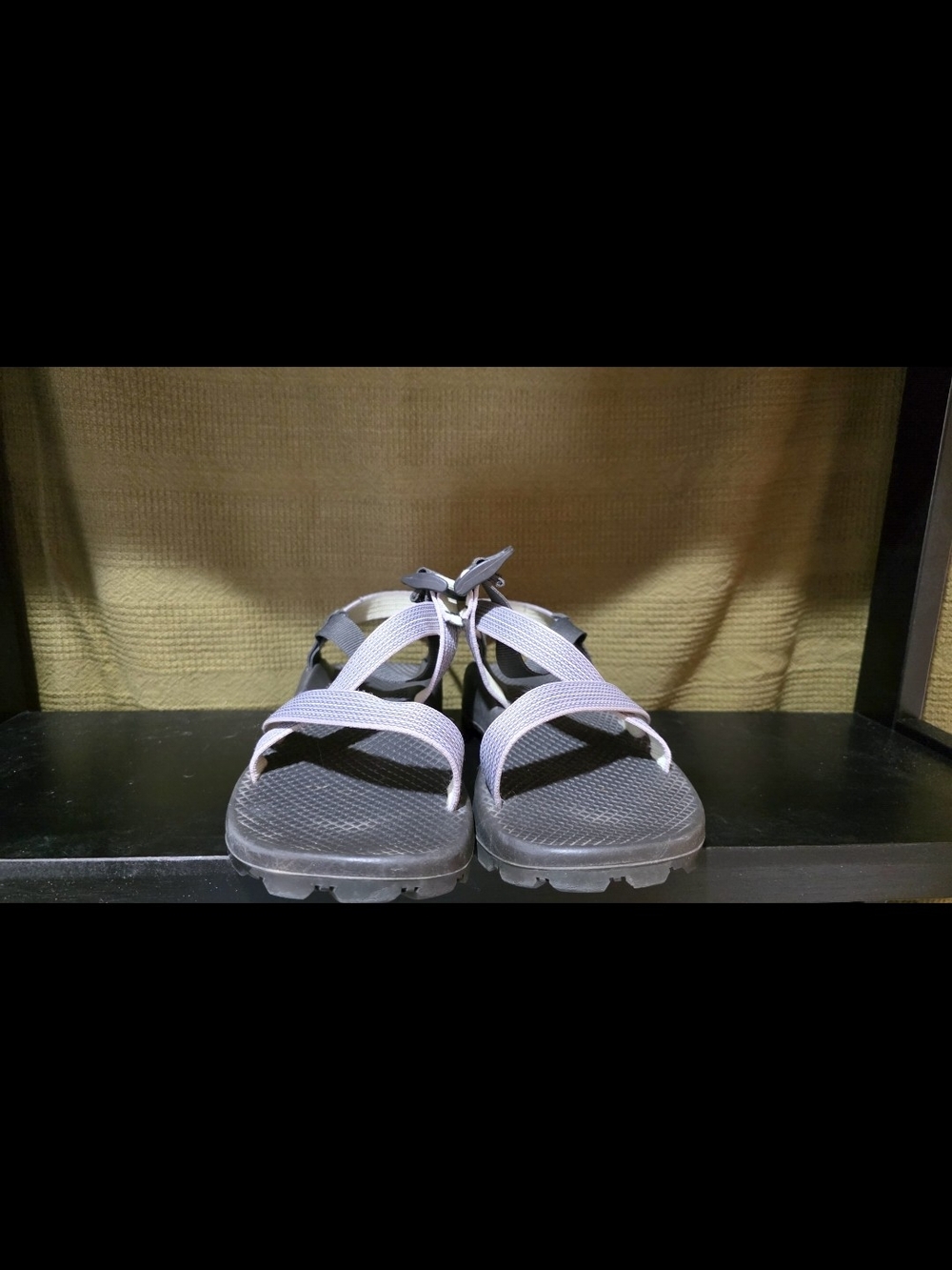 Vibram Women's Light Gray Strappy Outdoor Sandals